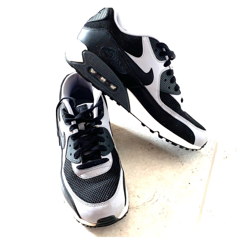 Mens NIKE AIRMAX
